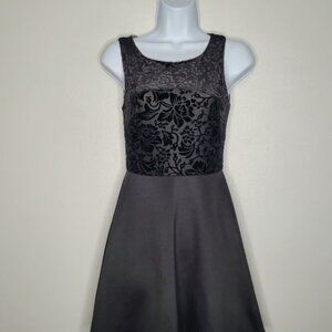 y2k Wet Seal Black fit and flare velvet open back homecoming short mini dress xs